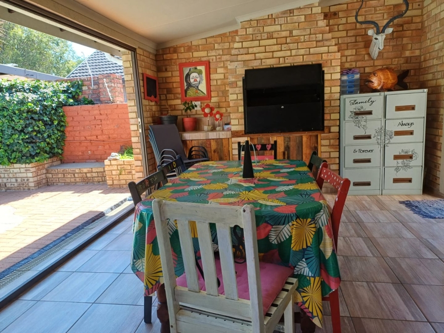 3 Bedroom Property for Sale in Stilfontein North West